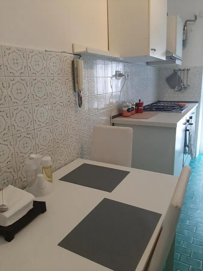 Centro Monti Tiburtini B&B Roma 0*, Rome Italy